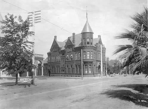 Redlands first city hall.